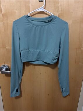 SHEIN Sage Green Long Sleeve Crop Top